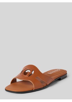 Klapki z detalem z logo model ‘CIELLA’ ze sklepu Peek&Cloppenburg  w kategorii Klapki damskie - zdjęcie 170728843