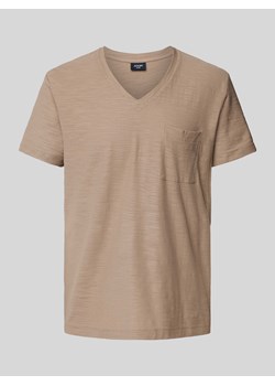 T-shirt z dekoltem w serek i kieszenią na piersi ze sklepu Peek&Cloppenburg  w kategorii T-shirty męskie - zdjęcie 170729390
