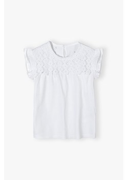 Biały t-shirt bawełniany dla dziewczynki z falbankami ze sklepu 5.10.15 w kategorii Bluzki dziewczęce - zdjęcie 170729994