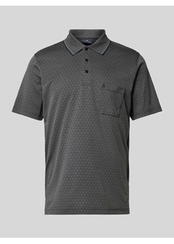 Koszulka polo o kroju regular fit ze wzorem na całej powierzchni ze sklepu Peek&Cloppenburg  w kategorii T-shirty męskie - zdjęcie 170749510
