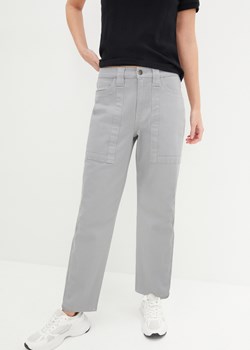 Spodnie twillowe z naszywanymi kieszeniami ze sklepu bonprix w kategorii Spodnie damskie - zdjęcie 170766844
