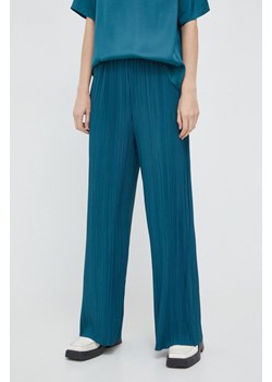 Samsoe Samsoe spodnie UMA damskie kolor zielony szerokie high waist F21200187 ze sklepu PRM w kategorii Spodnie damskie - zdjęcie 170769592