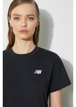 New Balance t-shirt bawełniany Essentials Cotton damski kolor czarny WT41509BK ze sklepu PRM w kategorii Bluzki damskie - zdjęcie 170770310