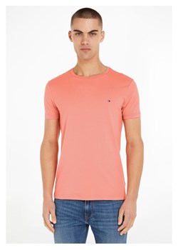Tommy Hilfiger Koszulka w kolorze łososiowym ze sklepu Limango Polska w kategorii T-shirty męskie - zdjęcie 170783061