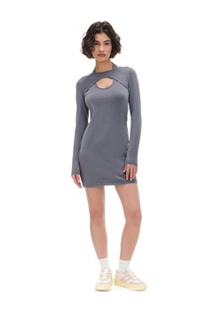 Cropp - Ciemnoszara sukienka z wycięciem - szary ze sklepu Cropp w kategorii Sukienki - zdjęcie 170787043