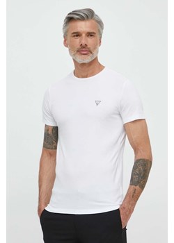 Guess t-shirt CALEB męski kolor biały gładki U97M00 KCD31 ze sklepu ANSWEAR.com w kategorii T-shirty męskie - zdjęcie 170794494