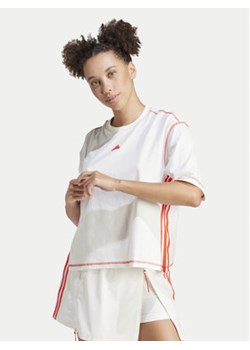 adidas T-Shirt Dance IS0874 Biały Loose Fit ze sklepu MODIVO w kategorii Bluzki damskie - zdjęcie 170804984