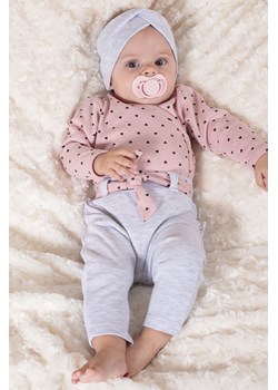 Bawełniane spodnie niemowlęce dziewczęce szare z ozdobnym paskiem ze sklepu 5.10.15 w kategorii Spodnie i półśpiochy - zdjęcie 170807932