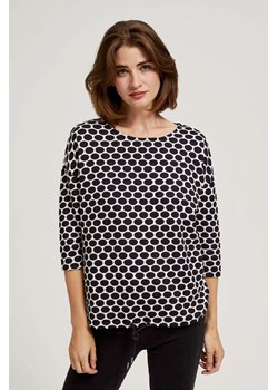 Biała bluza damska w granatowe kropki ze ściągaczem u dołu ze sklepu 5.10.15 w kategorii Bluzy damskie - zdjęcie 170807990