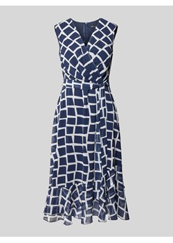 Sukienka koktajlowa ze wzorem na całej powierzchni i wiązanym paskiem ze sklepu Peek&Cloppenburg  w kategorii Sukienki - zdjęcie 170811520