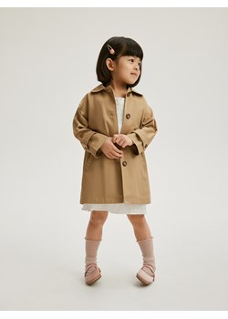 Reserved - Klasyczny płaszcz - beżowy ze sklepu Reserved w kategorii Kombinezony i kurtki - zdjęcie 170823781
