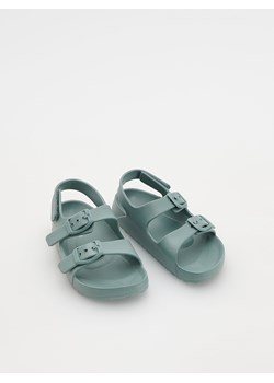 Reserved - Sandały z klamrami - jasnozielony ze sklepu Reserved w kategorii Sandały dziecięce - zdjęcie 170828464
