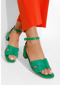 Zielone sandały na niskim słupku Briena ze sklepu Zapatos w kategorii Sandały damskie - zdjęcie 170828871