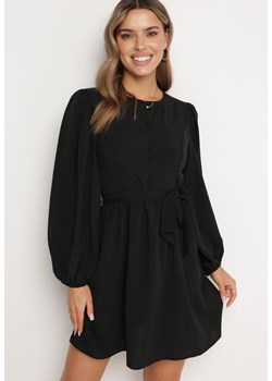 Czarna Sukienka z Gumką i Wiązaniem w Talii z Bufiastymi Rękawami Noxima ze sklepu Born2be Odzież w kategorii Sukienki - zdjęcie 170836121
