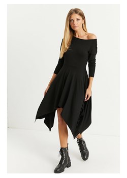 So You Sukienka w kolorze czarnym ze sklepu Limango Polska w kategorii Sukienki - zdjęcie 170836944
