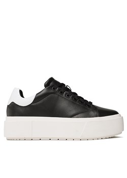 Sneakersy Calvin Klein Squared Flatform Cupsole Lace Up HW0HW01775 Black/White ze sklepu eobuwie.pl w kategorii Buty sportowe damskie - zdjęcie 170840951