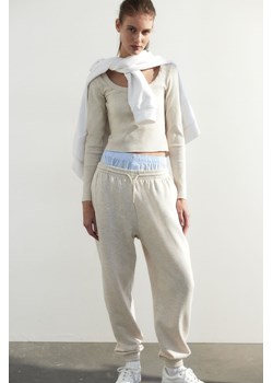 H & M - Prążkowany top z dekoltem karo - Beżowy ze sklepu H&M w kategorii Bluzki damskie - zdjęcie 170842834