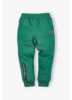 Spodnie chłopięce bawełniane Pandamello zielone ze sklepu 5.10.15 w kategorii Spodnie chłopięce - zdjęcie 170850752