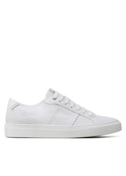 Guess Sneakersy Todi Low FM5TOL ELE12 Biały ze sklepu MODIVO w kategorii Trampki męskie - zdjęcie 170852712