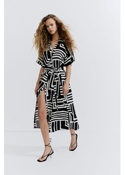 H & M - Szmizjerka z wiązanym paskiem - Czarny ze sklepu H&M w kategorii Sukienki - zdjęcie 170855153