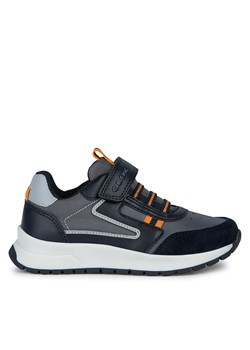 Sneakersy Geox J Briezee Boy J36GMA 054FU C0038 D Black/Orange ze sklepu eobuwie.pl w kategorii Buty sportowe dziecięce - zdjęcie 170868032