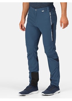 Regatta Spodnie funkcyjne &quot;Mountain III&quot; w kolorze niebieskim ze sklepu Limango Polska w kategorii Spodnie męskie - zdjęcie 170877281