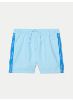 Calvin Klein Swimwear Szorty kąpielowe KV0KV00042 Niebieski Regular Fit ze sklepu MODIVO w kategorii Kąpielówki chłopięce - zdjęcie 170878542