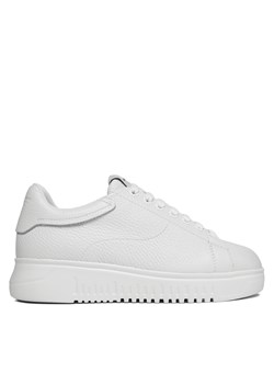 Sneakersy Emporio Armani X3X024 XF768 00001 Biały ze sklepu eobuwie.pl w kategorii Buty sportowe damskie - zdjęcie 170881033