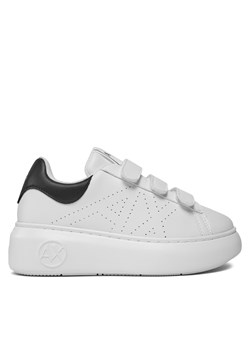 Sneakersy Armani Exchange XDX143 XV826 K681 Op.White+Black ze sklepu eobuwie.pl w kategorii Trampki damskie - zdjęcie 170881144