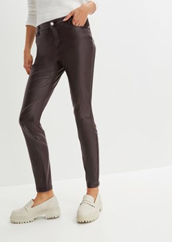 Spodnie ze stretchem i połyskującą powłoką ze sklepu bonprix w kategorii Spodnie damskie - zdjęcie 170883593
