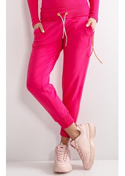Różowe spodnie dresowe damskie F1175, Kolor różowy, Rozmiar S/M, Fobya ze sklepu Primodo w kategorii Spodnie damskie - zdjęcie 170888134