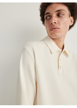 Reserved - Longsleeve polo z waflowym splotem - złamana biel ze sklepu Reserved w kategorii T-shirty męskie - zdjęcie 170891642