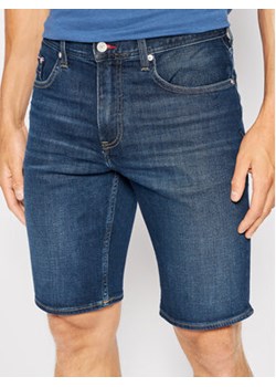Tommy Hilfiger Szorty jeansowe Brooklyn MW0MW26548 Granatowy Regular Fit ze sklepu MODIVO w kategorii Spodenki męskie - zdjęcie 170911141
