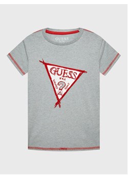 Guess T-Shirt L3RI24 KAV10 Szary Regular Fit ze sklepu MODIVO w kategorii T-shirty chłopięce - zdjęcie 170911282