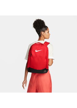 Plecak treningowy Nike Brasilia 9.5 (rozmiar M, 24 l) - Czerwony ze sklepu Nike poland w kategorii Plecaki - zdjęcie 170914050