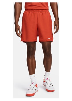 Męskie spodenki tenisowe Dri-FIT NikeCourt Victory 18 cm - Pomarańczowy ze sklepu Nike poland w kategorii Spodenki męskie - zdjęcie 170914624