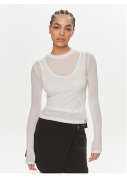 Calvin Klein Jeans Bluzka J20J223323 Biały Slim Fit ze sklepu MODIVO w kategorii Bluzki damskie - zdjęcie 170918473
