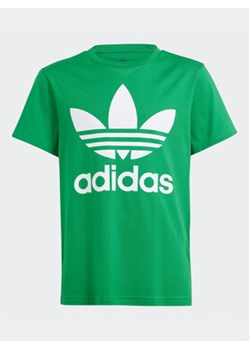 adidas T-Shirt adicolor Trefoil IN8450 Zielony Regular Fit ze sklepu MODIVO w kategorii T-shirty chłopięce - zdjęcie 170918843