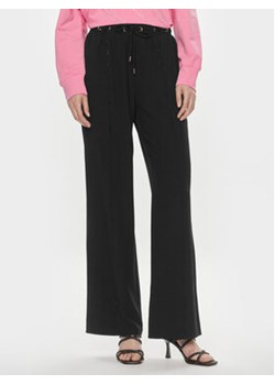 Liu Jo Sport Spodnie materiałowe TA4261 TS423 Czarny Regular Fit ze sklepu MODIVO w kategorii Spodnie damskie - zdjęcie 170918990