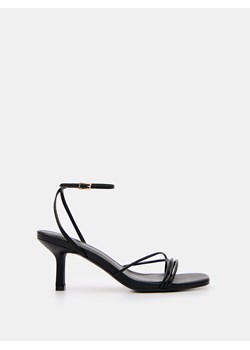 Mohito - Czarne sandały na szpilce - czarny ze sklepu Mohito w kategorii Sandały damskie - zdjęcie 170925061