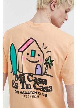 On Vacation t-shirt bawełniany Mi Casa kolor pomarańczowy z nadrukiem OVC T149 ze sklepu ANSWEAR.com w kategorii T-shirty męskie - zdjęcie 170945272