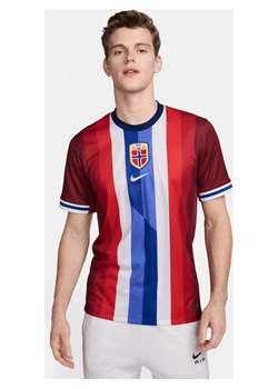 Męska koszulka piłkarska Nike Dri-FIT Norwegia (drużyna męska) Stadium 2024/25 (wersja domowa) – replika - Czerwony ze sklepu Nike poland w kategorii T-shirty męskie - zdjęcie 170947391