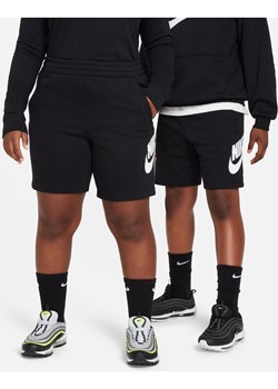 Spodenki z dzianiny dresowej dla dużych dzieci Nike Sportswear Club Fleece (szerszy rozmiar) - Czerń ze sklepu Nike poland w kategorii Spodenki chłopięce - zdjęcie 170947583