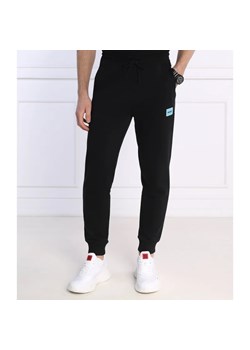HUGO Spodnie dresowe Doak212 | Regular Fit ze sklepu Gomez Fashion Store w kategorii Spodnie męskie - zdjęcie 170955373
