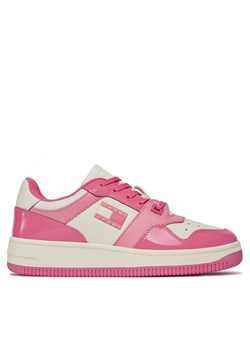 Sneakersy Tommy Jeans Tjw Retro Basket Patent Ltr EN0EN02499 Pink Alert THW ze sklepu eobuwie.pl w kategorii Buty sportowe damskie - zdjęcie 170957212