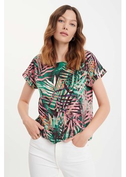 Damska koszulka wielokolorowa z nadrukiem tropic ze sklepu 5.10.15 w kategorii Bluzki damskie - zdjęcie 170964381