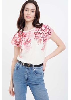 Biała koszulka z krótkim rękawem w kwiatki ze sklepu 5.10.15 w kategorii Bluzki damskie - zdjęcie 170964401