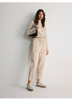 Reserved - Bawełniane spodnie jogger - złamana biel ze sklepu Reserved w kategorii Spodnie damskie - zdjęcie 170965884