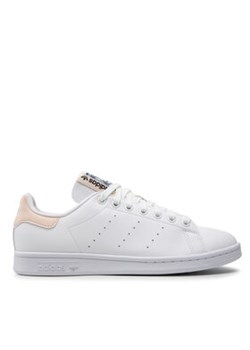 adidas Sneakersy Stan Smith W GY9396 Biały ze sklepu MODIVO w kategorii Buty sportowe damskie - zdjęcie 170969693