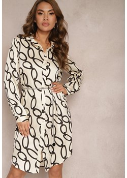 Jasnobeżowa Satynowa Sukienka Koszulowa w Geometryczny Print z Łańcuszkiem w Miejscu Paska Pastar ze sklepu Renee odzież w kategorii Sukienki - zdjęcie 170973220